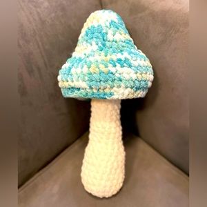 Medium Plush Mush w teal & blue cap